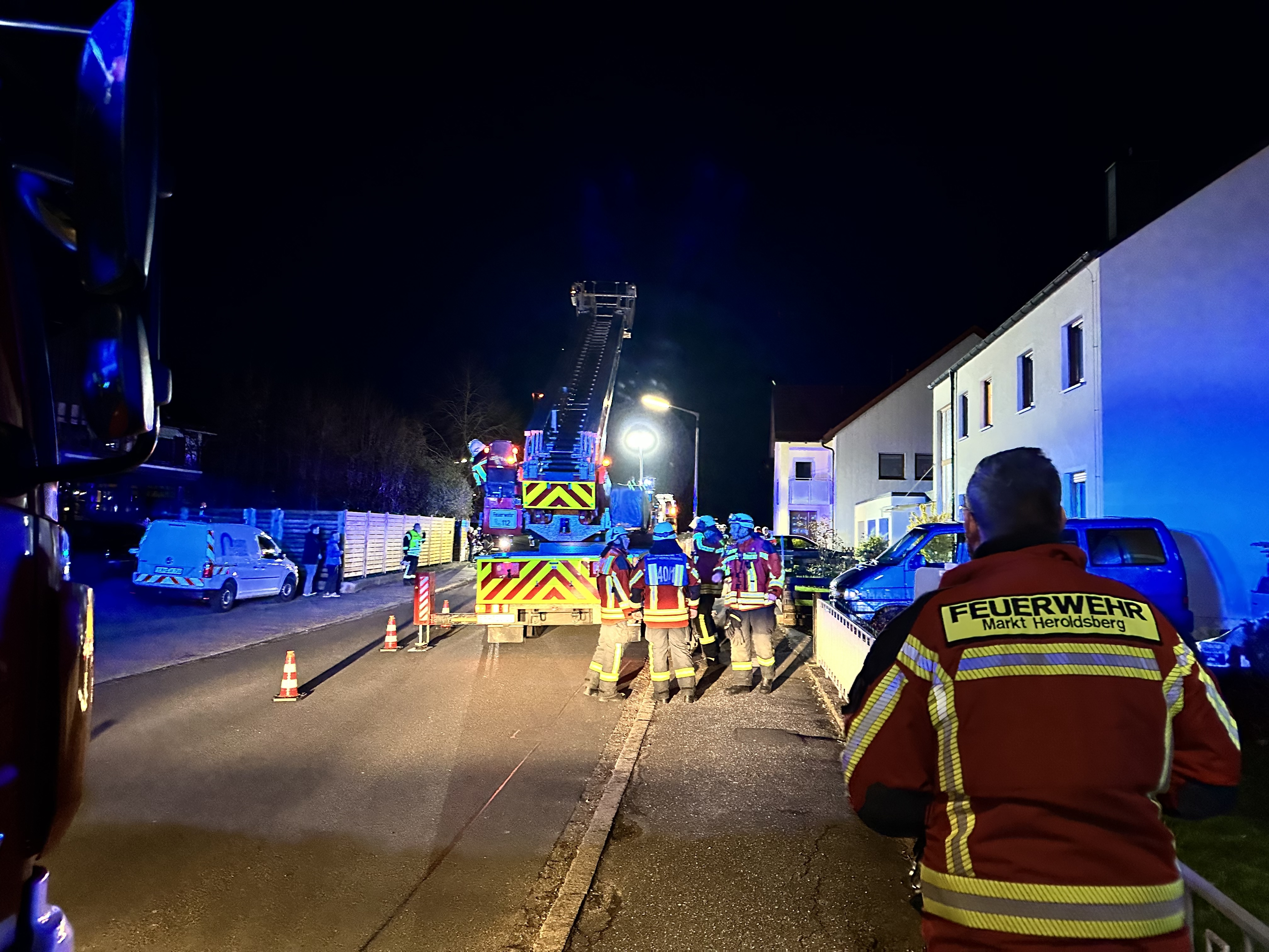 24-03-28 19-40-09 8818.jpg